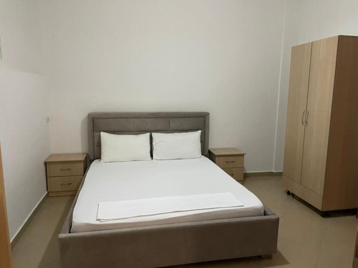 Vila Mario Aparthotel Ксамил Екстериор снимка