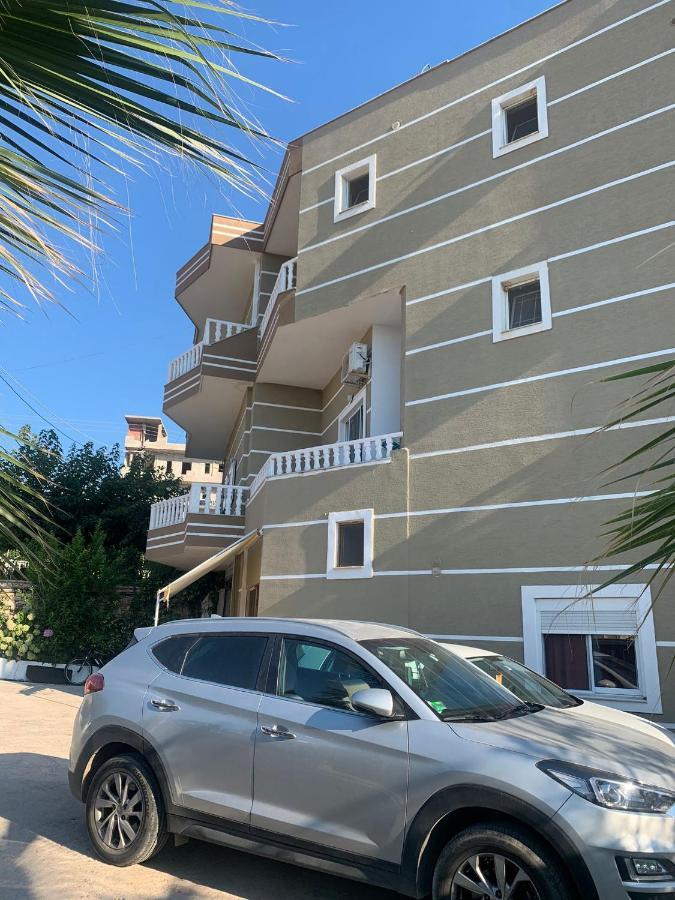 Vila Mario Aparthotel Ксамил Екстериор снимка