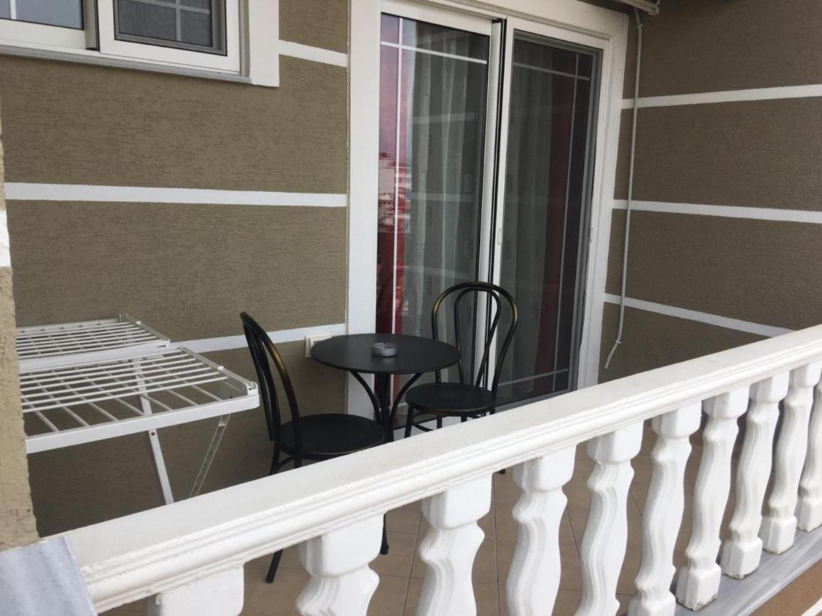 Vila Mario Aparthotel Ксамил Екстериор снимка