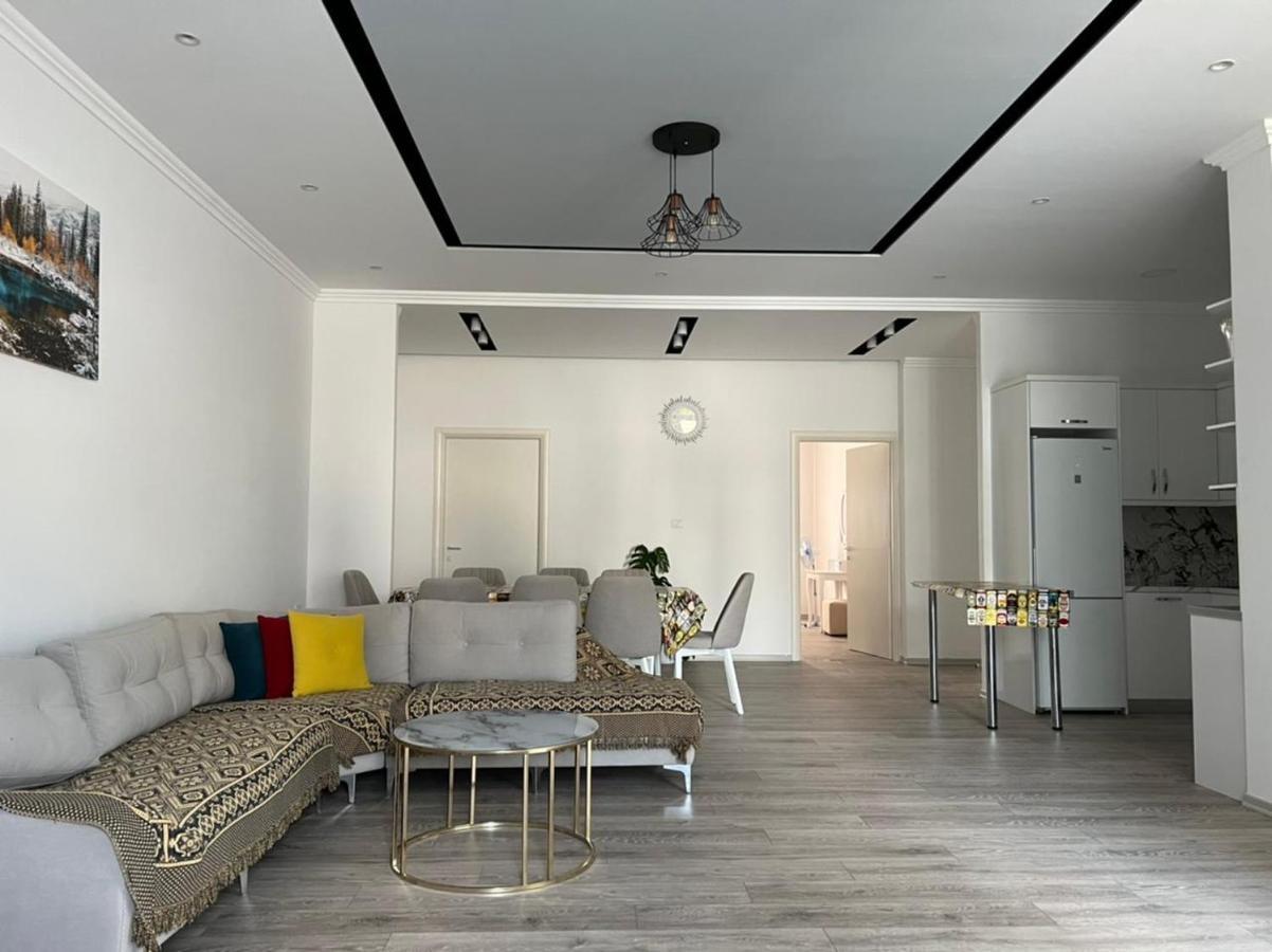 Vila Mario Aparthotel Ксамил Екстериор снимка