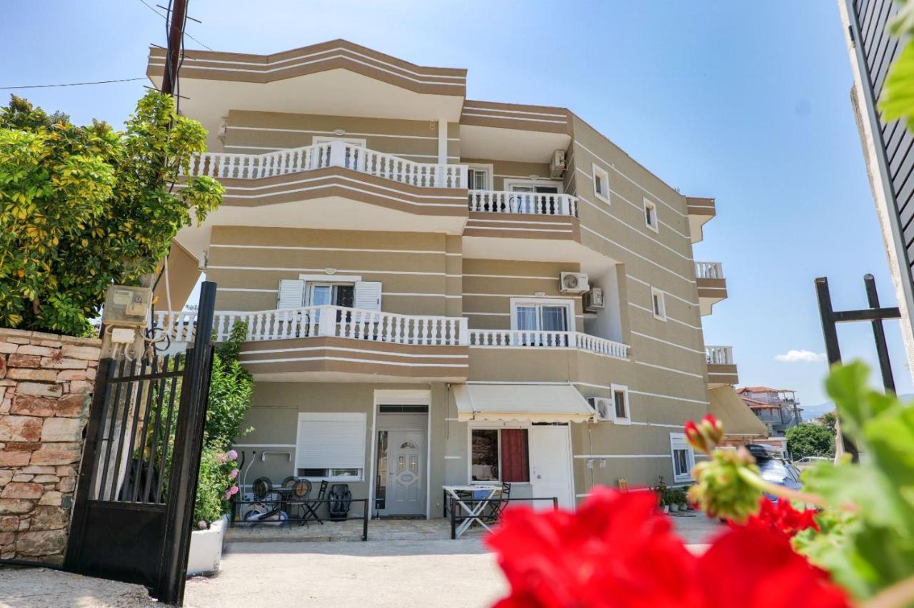 Vila Mario Aparthotel Ксамил Екстериор снимка