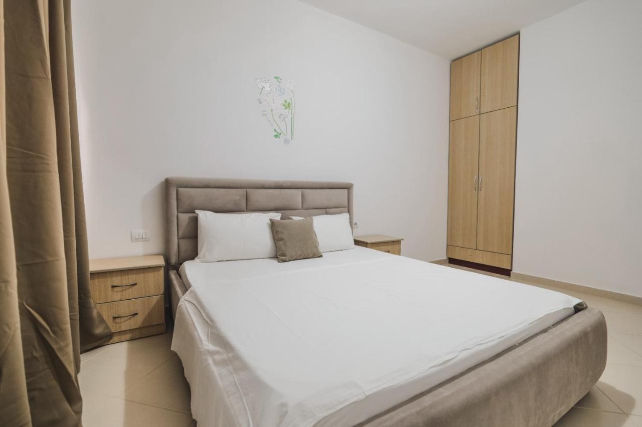 Vila Mario Aparthotel Ксамил Екстериор снимка