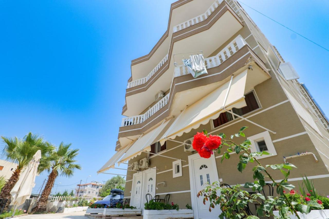 Vila Mario Aparthotel Ксамил Екстериор снимка