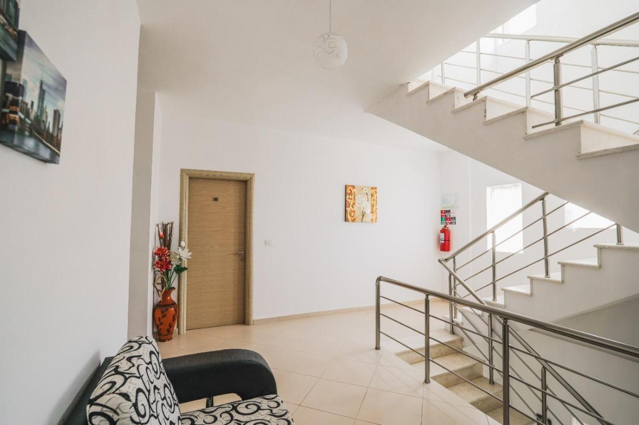 Vila Mario Aparthotel Ксамил Екстериор снимка